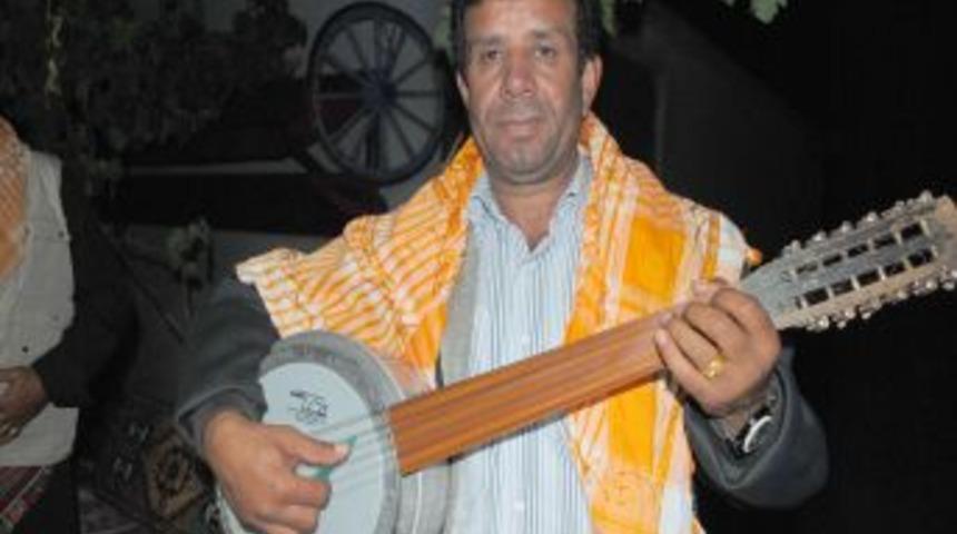 C&uuml;mb&uuml;ş virt&uuml;&ouml;z&uuml; Roman: Referandumla daha rahat ifade etmeye başladık