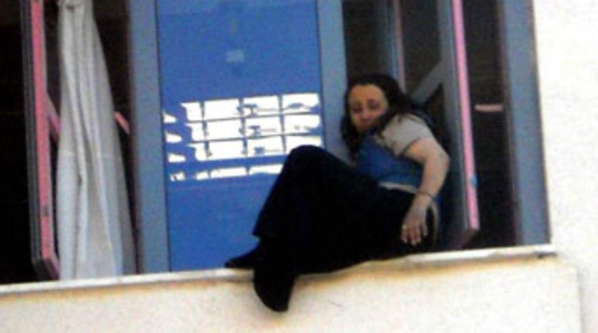 İntiharını doktorlar &ouml;nledi