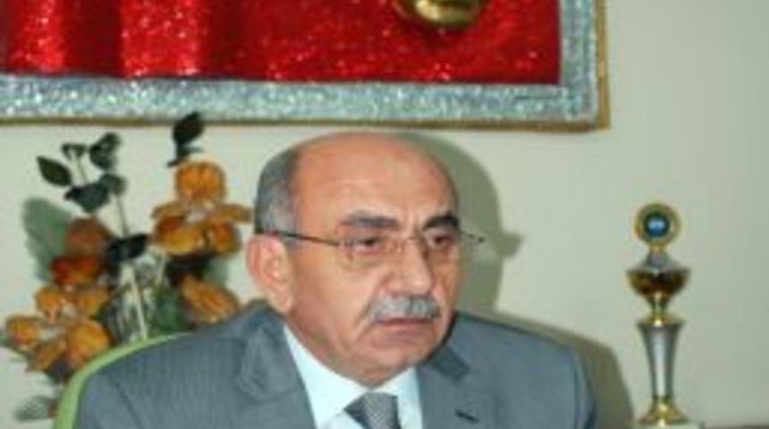 Ersoy: Manisa &Ouml;ğretmenevi M&uuml;d&uuml;r&uuml;'n&uuml;n istifasında kimsenin dahli yok