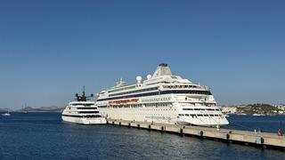 Bodrum’da kruvaziyer yoğunluğu! Yüzlerce turist ilçeye akın etti