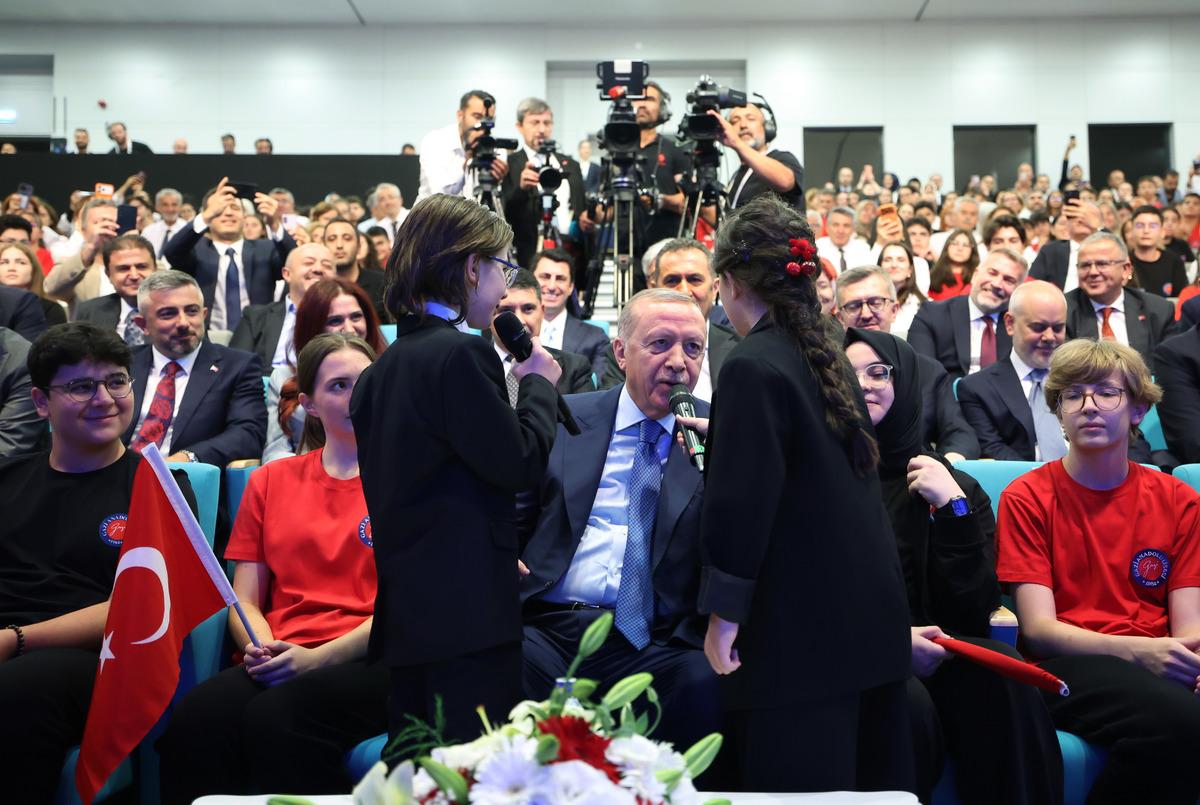 Cumhurbaşkanı Erdoğan: "Eğitim altyapısını güçlendirmeye devam edeceğiz" 1