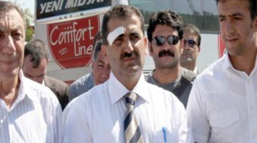 Darp edilen &ouml;ğretmen i&ccedil;in STK&rsquo;lar yetkilileri g&ouml;reve &ccedil;ağırdı