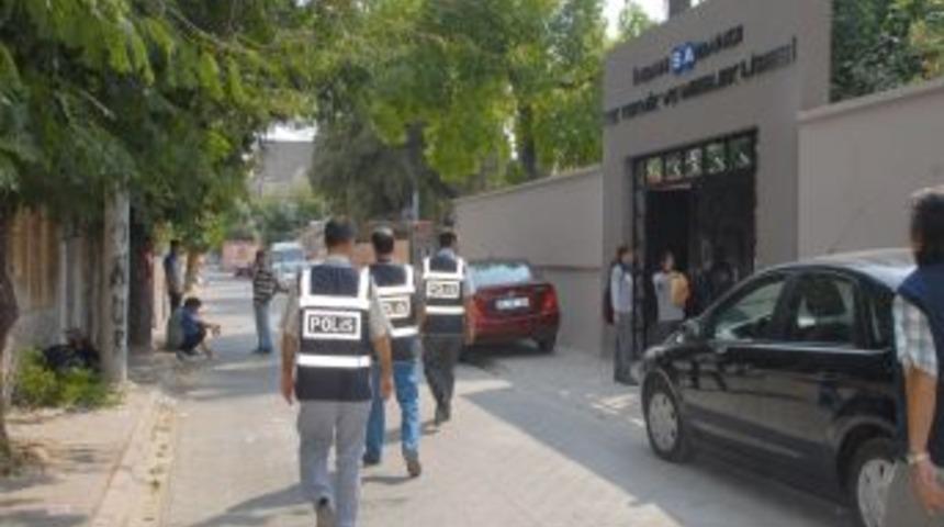 Okul &ouml;nlerinde polis denetimleri yoğunlaştı