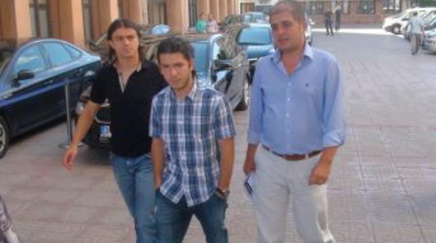 Fenerbah&ccedil;eliler emniyetten ayrıldı