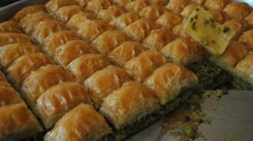 Gaziantep&rsquo;in Ramazan&rsquo;daki tatlı telaşının adı &lsquo;baklava&rsquo;