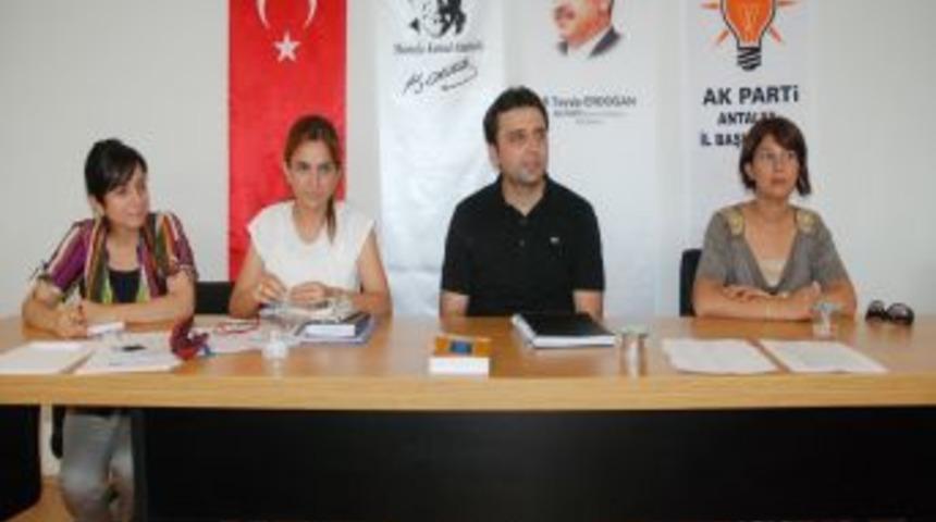AK Parti Antalya Teşkilatı kadın kolları kongresine hazırlanıyor