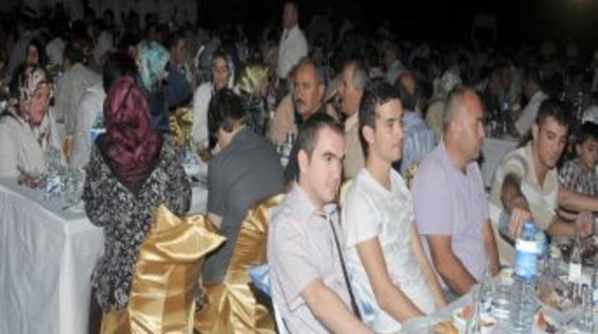 'D&uuml;nya ekonomik krizdeyken T&uuml;rkiye&rsquo;de yatırımlar s&uuml;r&uuml;yor'