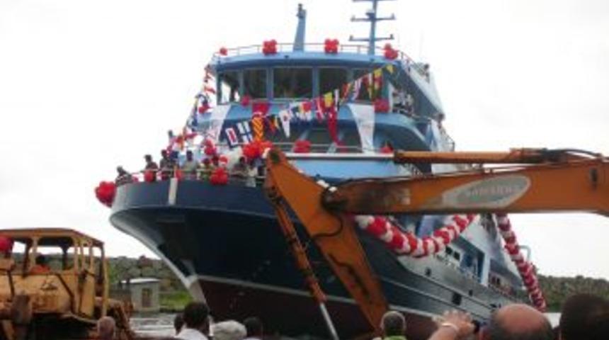 Y&uuml;zen lokanta denize indirildi