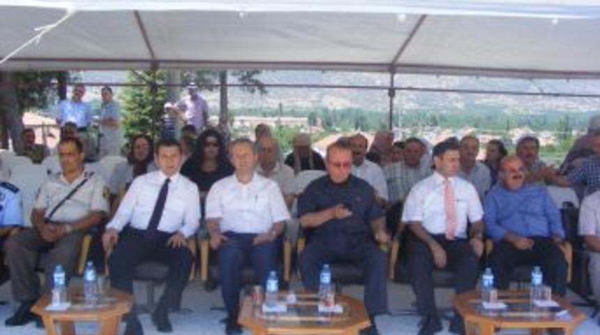 Uluborlu Merkez Camii'nin temeli dualarla atıldı