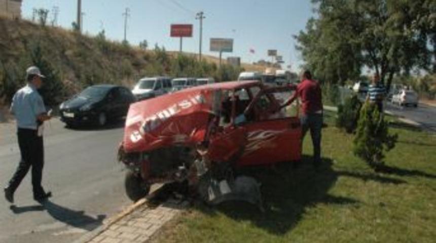 Zincirleme trafik kazasında 8 kişi yaralandı