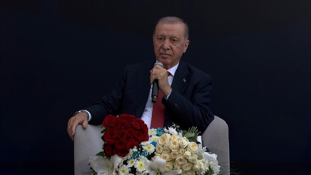 Cumhurbaşkanı Erdoğan Samsun da gen&ccedil;lerle buluştu 3