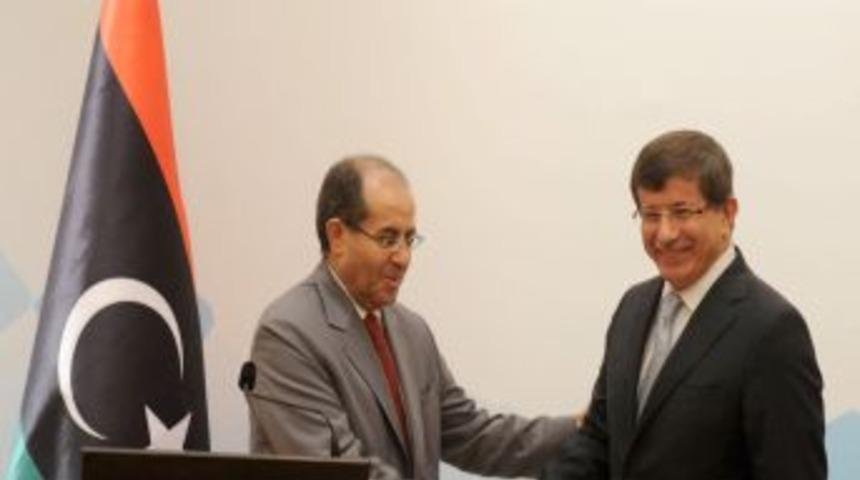 Davutoğlu: Libya halkına ait olan Libya halkına geri verilmelidir