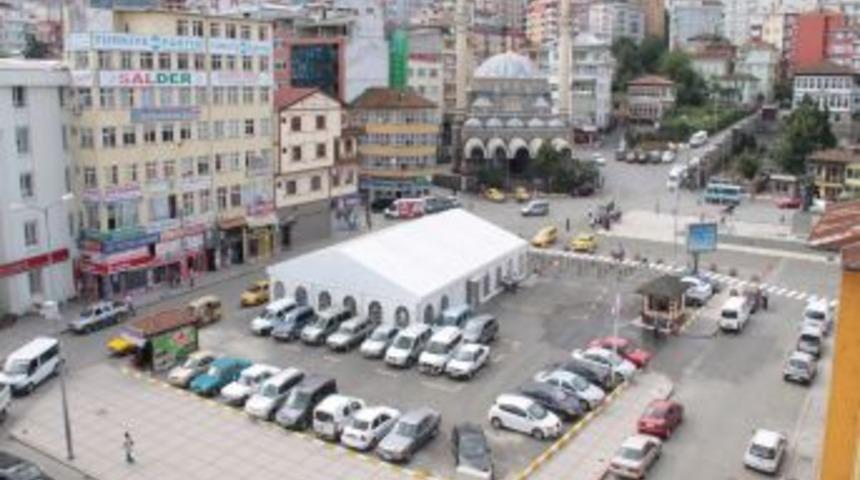 Rize&rsquo;deki bayram &ccedil;adırında &ccedil;ifte bayram kutlanacak