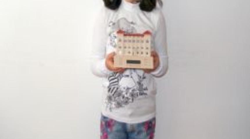 Biriktirdiği har&ccedil;lığını Afrika&rsquo;ya g&ouml;nderdi