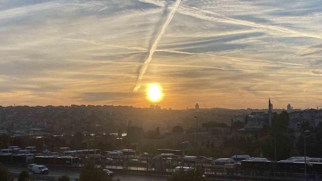 İstanbul’da muhteşem gün doğumu mest etti 5