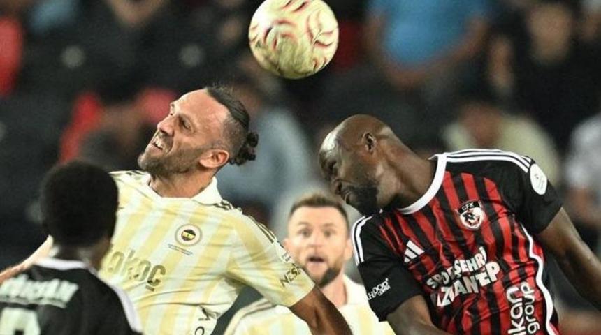 Fenerbah&ccedil;e'de 12 ma&ccedil;lık tarihi seri sona erdi! Tam 5 yıl sonra...