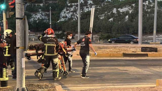 Burdur’da tarım işçilerini taşıyan minibüs devrildi: 9 yaralı 8