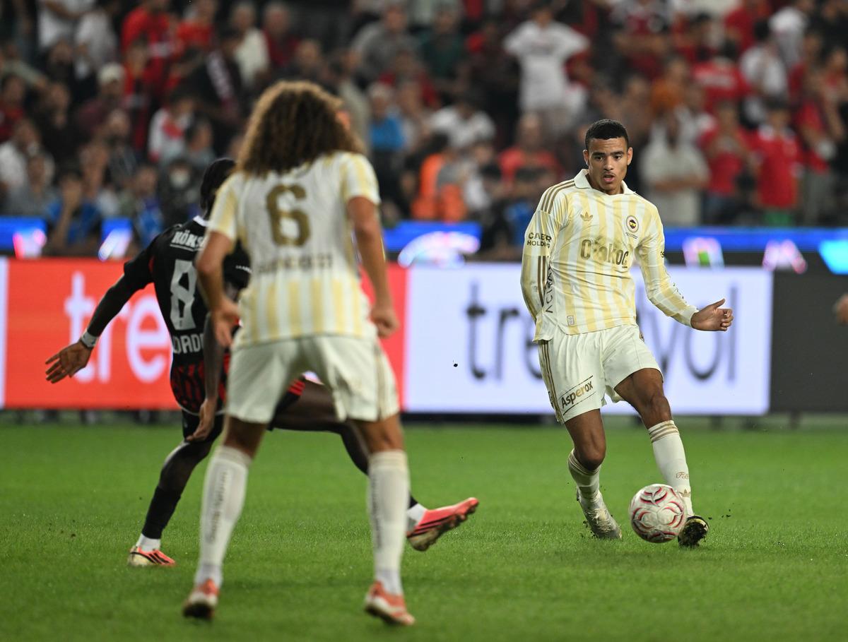 Dünya Guendouzi nin kaçırdığı golü konuşuyor! "Bunu nasıl yaptın?" 3
