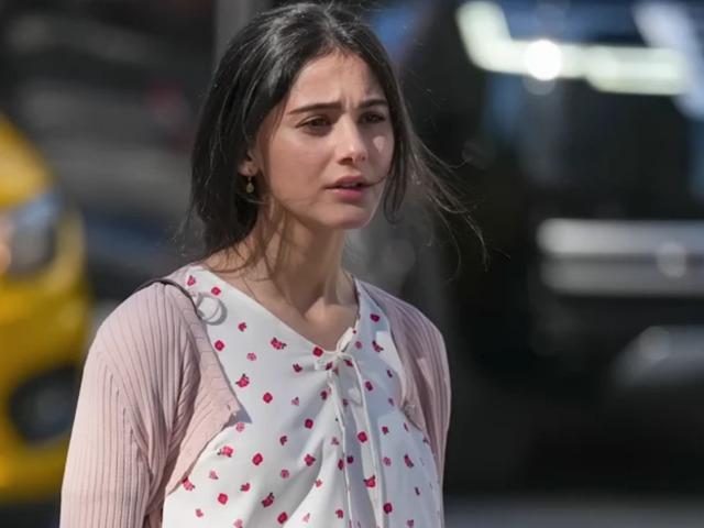 &Uuml;nl&uuml; futbolcuyla aşkı sadece 1 ay s&uuml;rd&uuml;! Her şey bitti