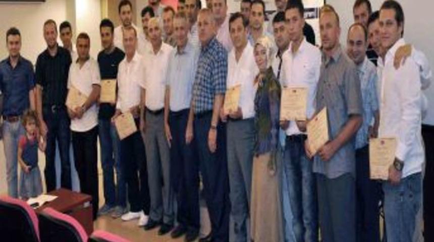 KOBİ Danışmanlığı Projesini tamamlayan 60 kursiyere sertifa verildi