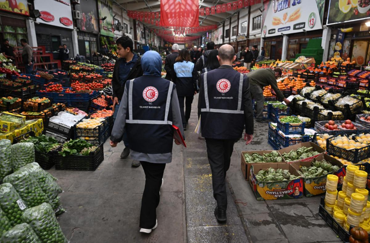 Son dakika | Fiyat manip&uuml;lasyonuna dev operasyon! 41 firma y&ouml;neticisi i&ccedil;in g&ouml;zaltı kararı 3