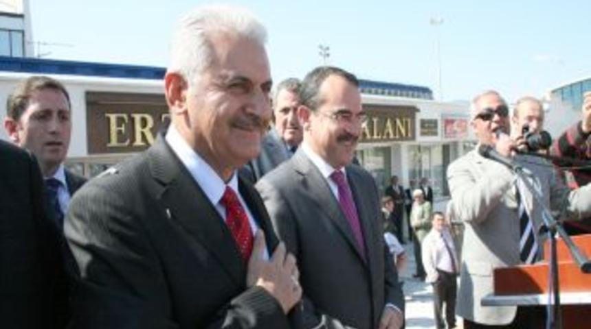 Bakan Yıldırım: Gelen mala gelsin, cana bir şey gelmesin