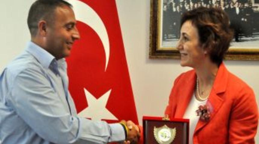 Realkom&rsquo;dan &Uuml;niversite Hastanesi'ne b&uuml;y&uuml;k katkı