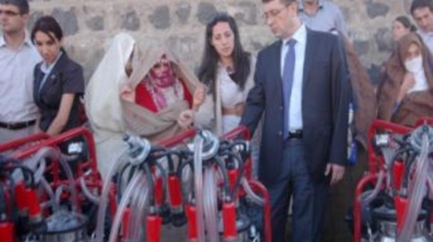 Hayvancılık eğitimini tamamlayan 125 kadın &ccedil;ift&ccedil;i sertifika aldı