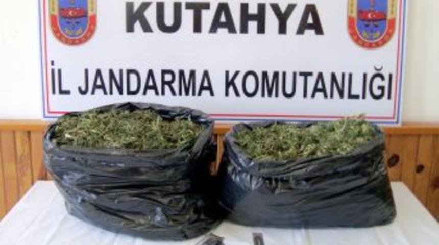 K&uuml;tahya'da uyuşturucu operasyonu