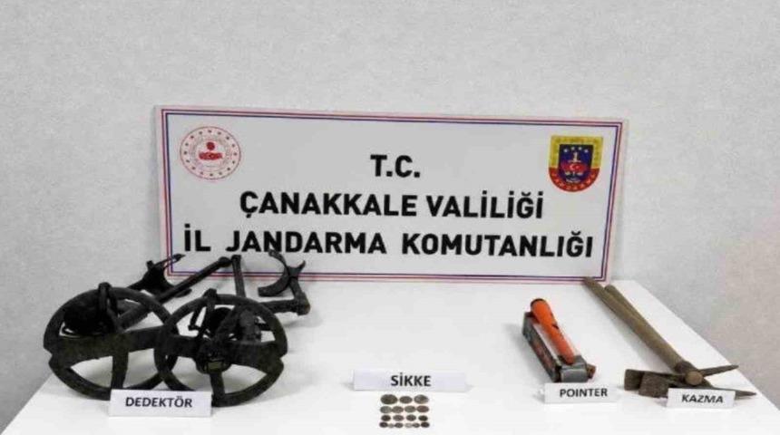 &Ccedil;anakkale&rsquo;de ka&ccedil;ak&ccedil;ılık operasyonları