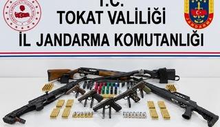 Tokat&rsquo;ta ruhsatsız silah ve m&uuml;himmat ele ge&ccedil;irildi