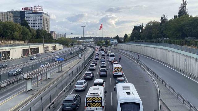 İstanbul’da trafik yoğunluğu okulların ikinci gününde arttı 2