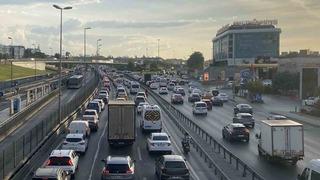 İstanbul’da trafik yoğunluğu okulların ikinci gününde arttı