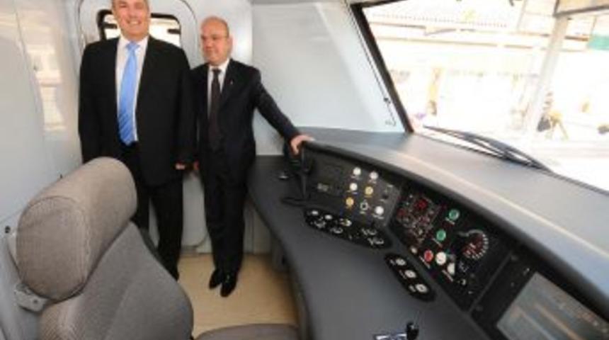 İzmir Banliy&ouml; Sistemi 1. yaşını kutladı