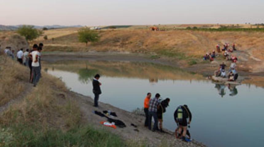 İnek otlatan kız &ccedil;ocuğu g&ouml;lde boğuldu