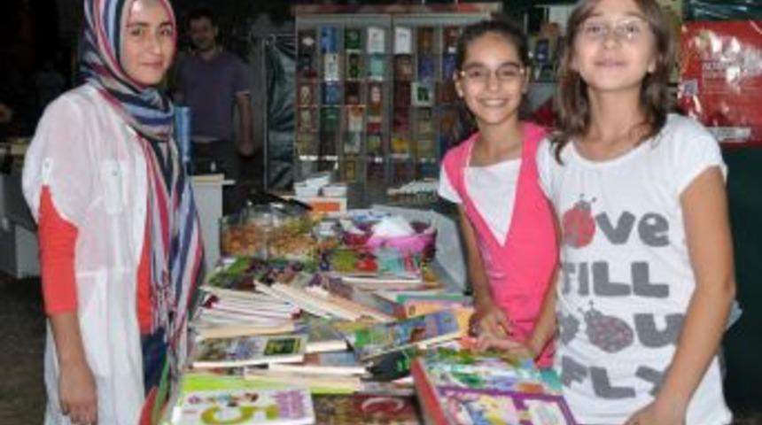 İlk&ouml;ğretim &ouml;ğrencileri kermes gelirini Somali&rsquo;ye bağışladı