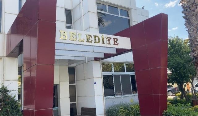 Seferihisar Belediyesindeki &rsquo;r&uuml;şvet&rsquo; operasyonunda 47 ş&uuml;pheli adliyede 1