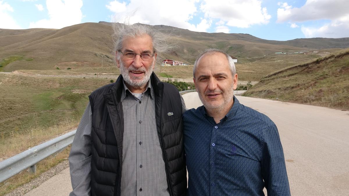 Erzurum da gizemli yol! Arabalar kendi kendine yokuş çıkıyor 3