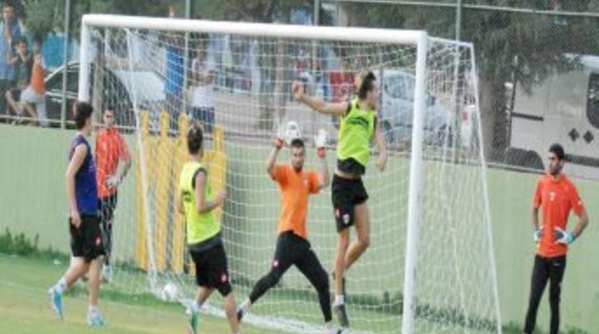 Adanaspor tecr&uuml;besini konuşturacak