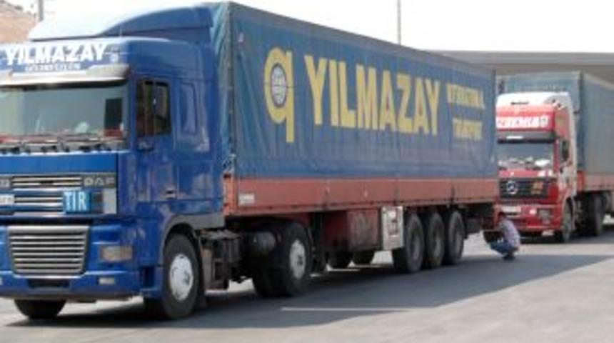 Suriye&rsquo;de &ccedil;atışmanın ortasında kalan s&uuml;r&uuml;c&uuml;ler Hatay&rsquo;a ulaştı