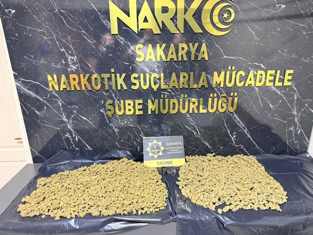 Sakarya da "Sokaklar Güvende" soruşturması kapsamında 3 zanlı tutuklandı 1