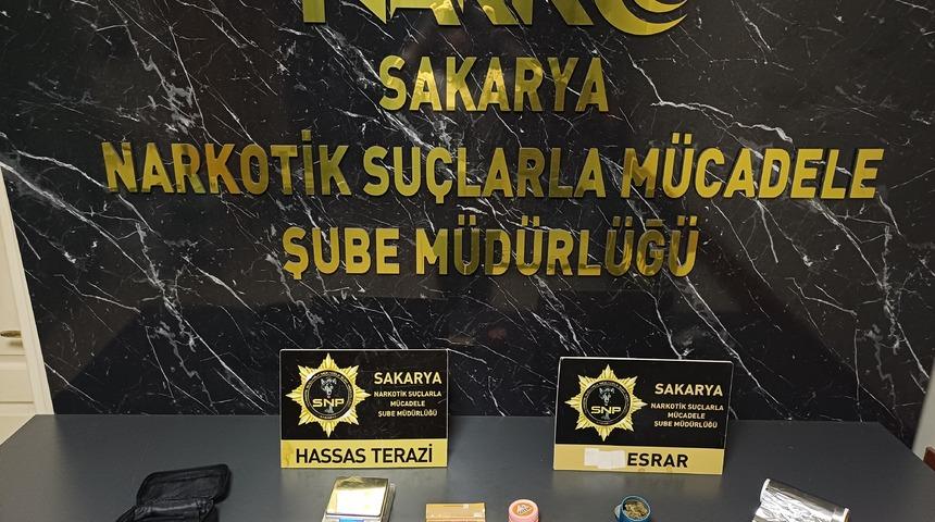 Sakarya'da "Sokaklar G&uuml;vende" soruşturması kapsamında 3 zanlı tutuklandı