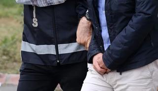 2 şube m&uuml;d&uuml;r&uuml;, 1 komiser tutuklandı