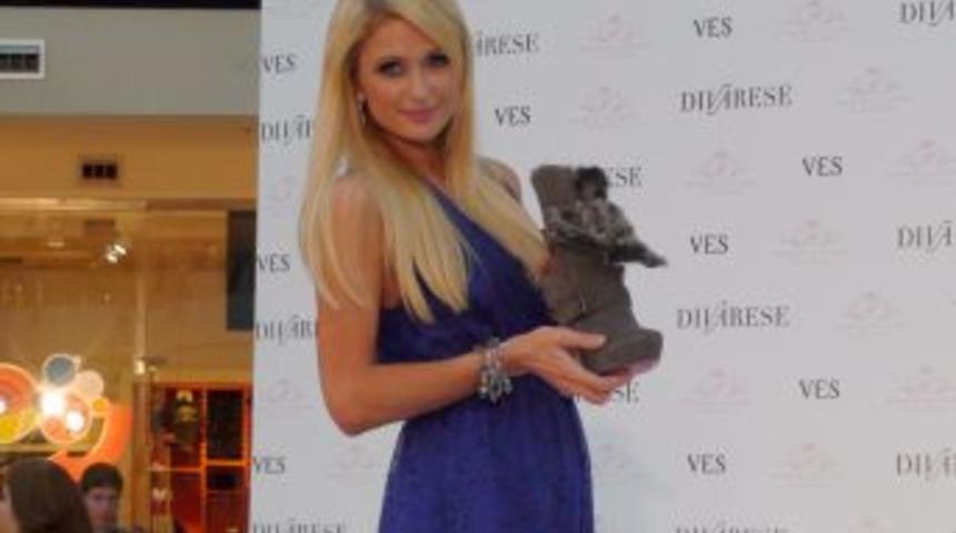 Paris Hilton hayranlarıyla buluştu