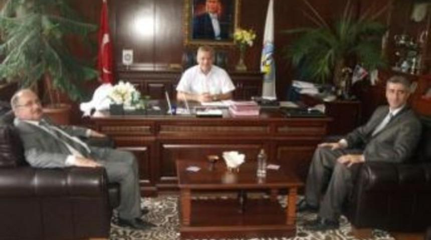 Başkan Metin Dağ'a teşekk&uuml;r ziyareti