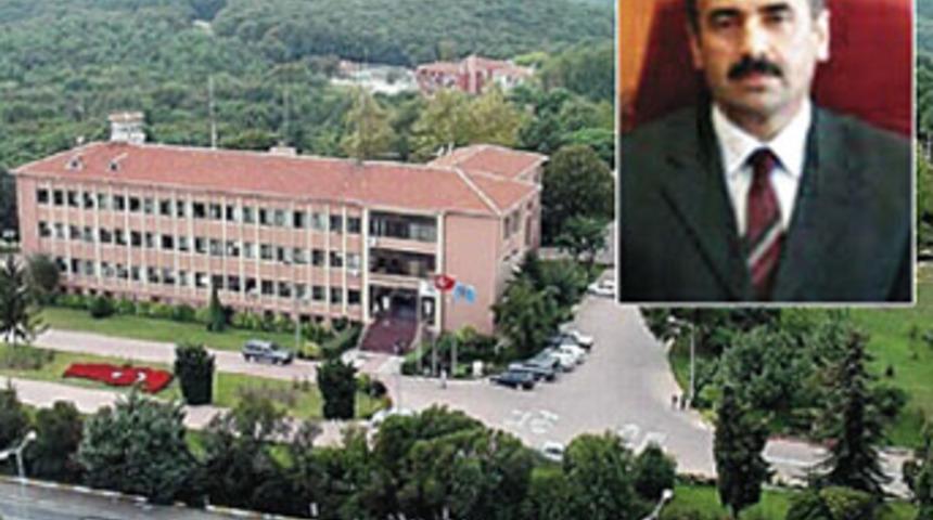 300 &ouml;ğrencilik yurttu, bir m&uuml;d&uuml;re lojman oldu