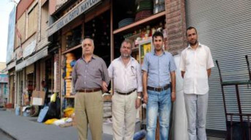 Saathane Meydanı &Ccedil;evre D&uuml;zenlemesi Projesi esnafı endişehendiriyor