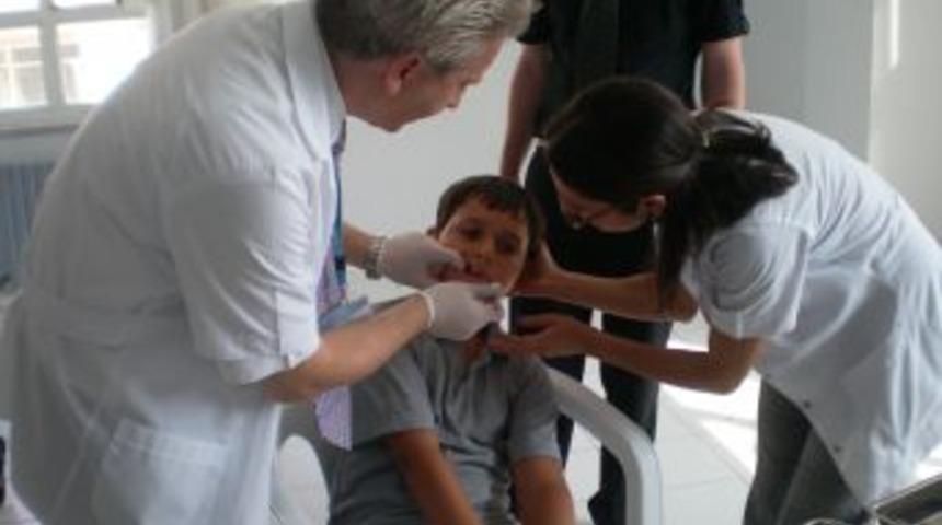 Salihli il&ccedil;e genelinde 8 bin &ouml;ğrenci diş taramasından ge&ccedil;irilecek