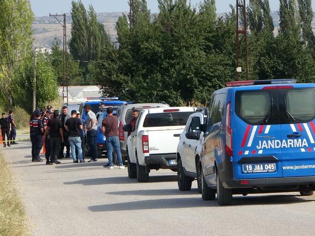 Amca-yeğen kavgası kanlı bitti: 1 &ouml;l&uuml;, 1 yaralı