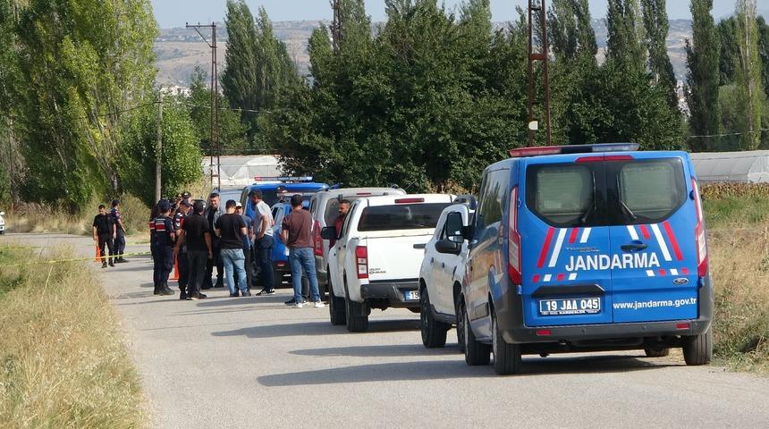 Amca-yeğen kavgası kanlı bitti: 1 &ouml;l&uuml;, 1 yaralı
